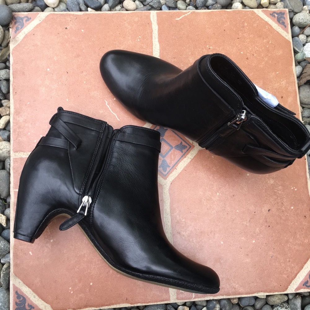 SAM EDELMAN NWOT Black 'Maddox' Ankle Booties